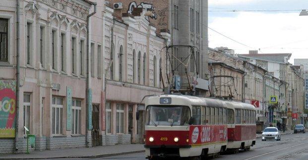 У Харкові призупинено рух трамваїв між Гольдбергівською церквою та Павлівською площею | Останні новини Харкова та України - АТН